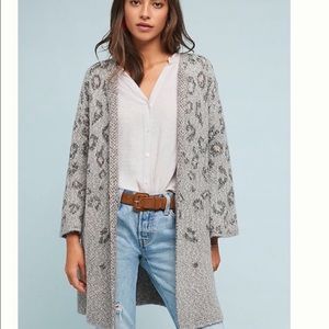 cupcakes & cashmere Gray Patterned Sweater